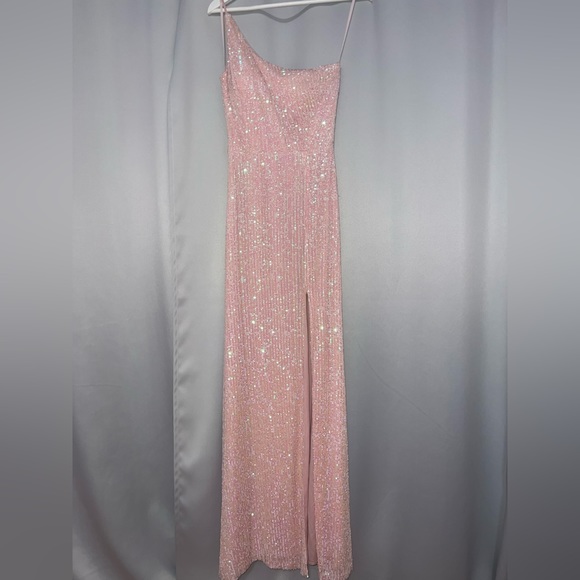 Sparkly pink Maxi dress worn only once - Picture 7 of 11